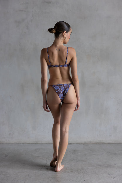 Ani Bottom